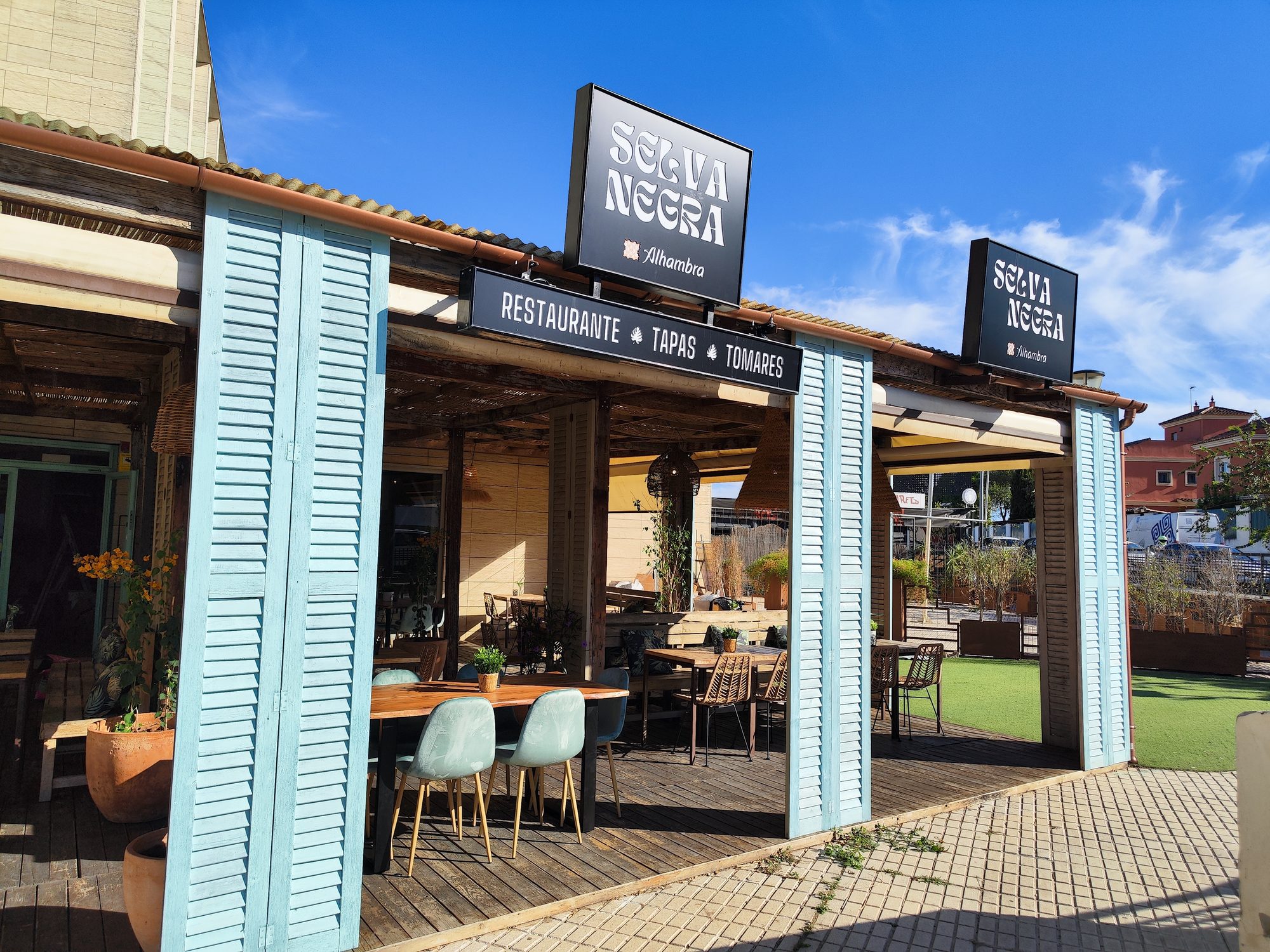 Exterior restaurante Selva Negra Tomares Sevilla